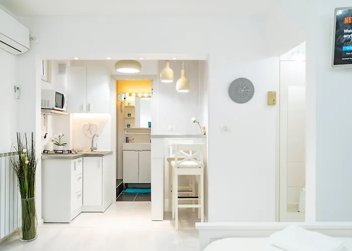 Old Town Bright By Bca * Bukarest