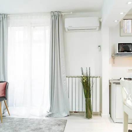 Apartment Old Town Bright By Bca