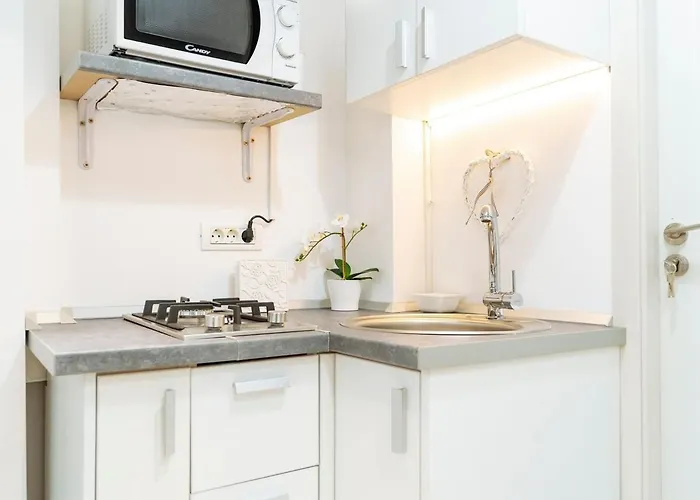 Old Town Bright By Bca