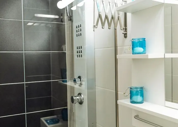 Old Town Bright By Bca * Bucureşti