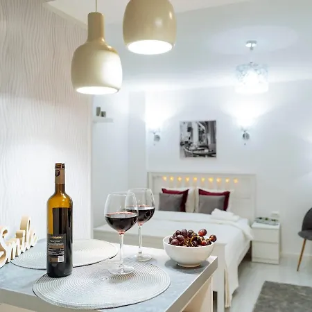 Apartment Old Town Bright By Bca Bucharest